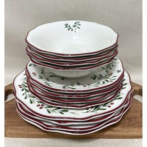 Set 4 Mistletoe Dinner Plates 4 Salad Plates 4 Bowls Better Homes Gardens